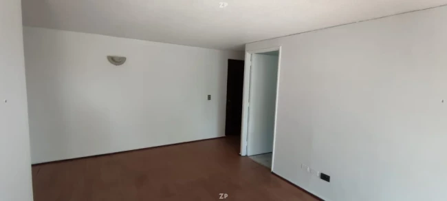 Departamento en Venta en La Florida | 3 Dormitorios, 2 Baños, Estacionamiento