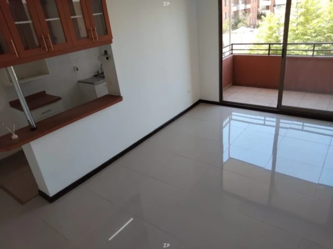 Departamento en Venta en La Florida | 3 Dormitorios, 2 Baños, Estacionamiento