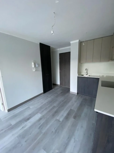 Departamento en Venta en La Florida | 1 Dormitorio, Patio Privado