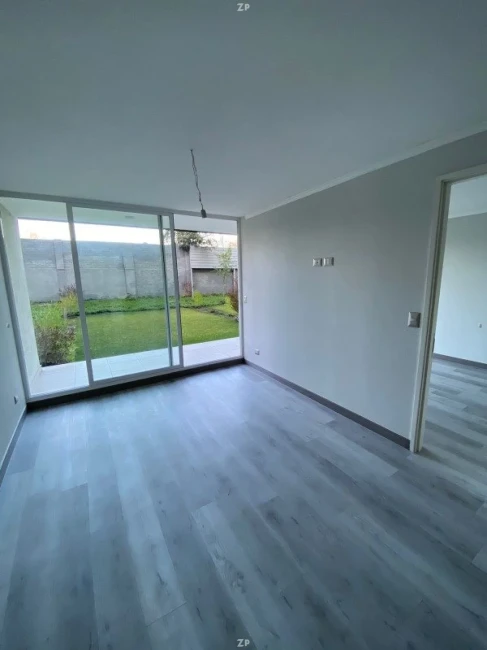 Departamento en Venta en La Florida | 1 Dormitorio, Patio Privado