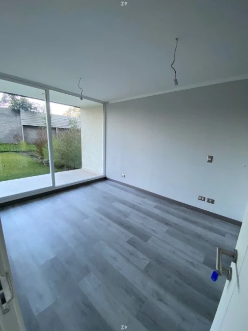 Departamento en Venta en La Florida | 1 Dormitorio, Patio Privado