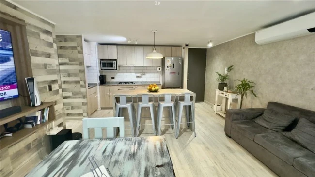 Departamento en Venta en La Florida | 2 Dormitorios, 2 Baños, Estacionamiento
