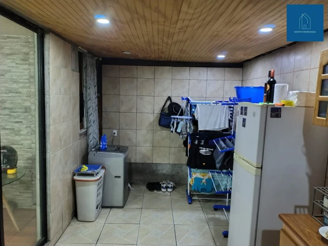 EN VENTA AMPLIADA CASA EN MAIPU !!