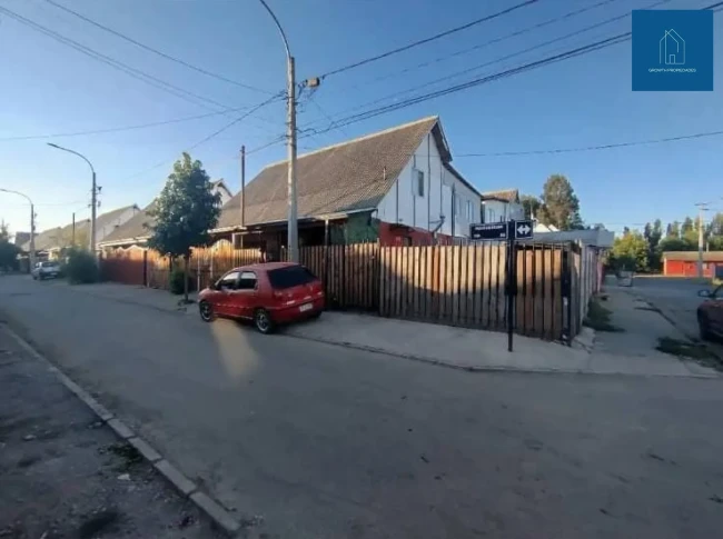 AMPLIA CASA EN VENTA EN COLBUN !!