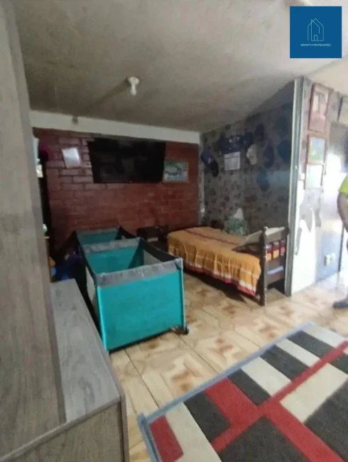 AMPLIA CASA EN VENTA EN COLBUN !!