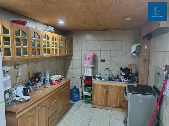 EN VENTA AMPLIADA CASA EN MAIPU !!