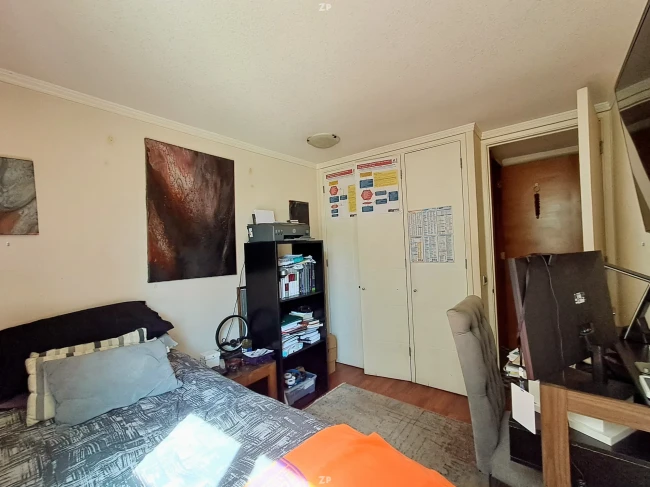Amplio Departamento en Arriendo en Las Condes 3D + 2B, Servicio, 2E y 1B