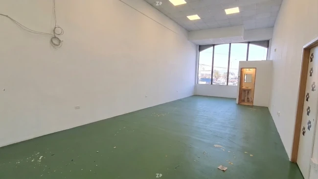 Frente al Mall Arauco Maipú Local en arriendo