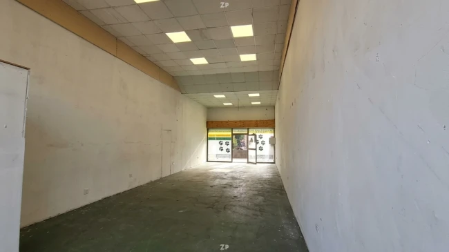 Frente al Mall Arauco Maipú Local en arriendo