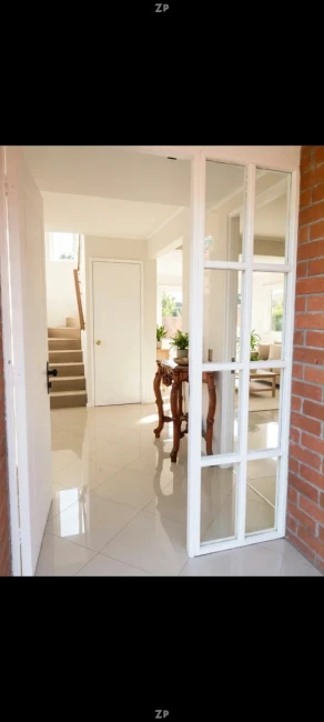 Luminosa Casa en Venta de Huechuraba