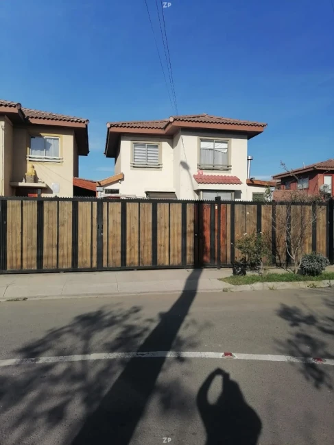 Se vende casa 3D2B, casa sólida, aislada, comuna de Buin.