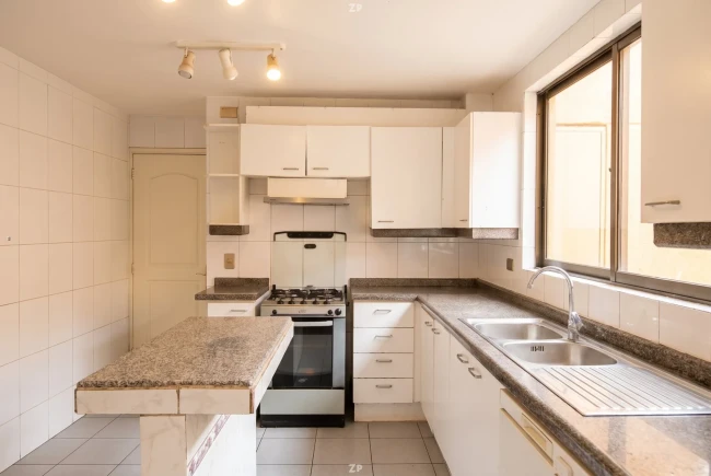 Arriendo con compromiso de compra · Casa 4D Huechuraba