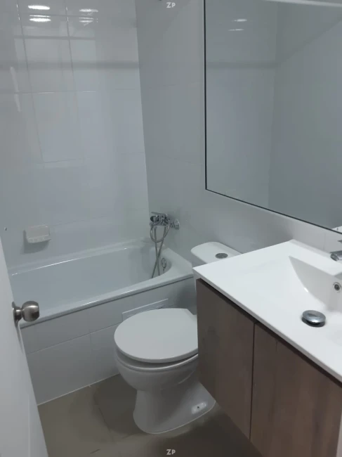 DEPARTAMENTO EN ARRIENDO EN EDIFICIO LATORRE