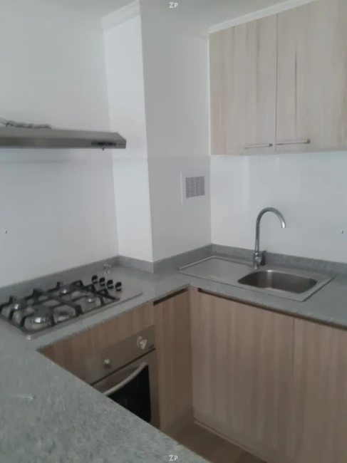 DEPARTAMENTO EN ARRIENDO EN EDIFICIO LATORRE