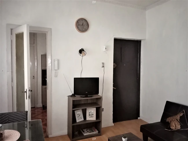 Vendo departamento, Serrano 708 esquina 10 de Julio, Santiago