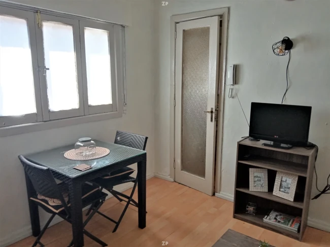 Vendo departamento, Serrano 708 esquina 10 de Julio, Santiago