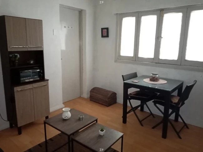 Vendo departamento, Serrano 708 esquina 10 de Julio, Santiago