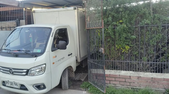 CASA DE DOS PISOS EN VENTA 