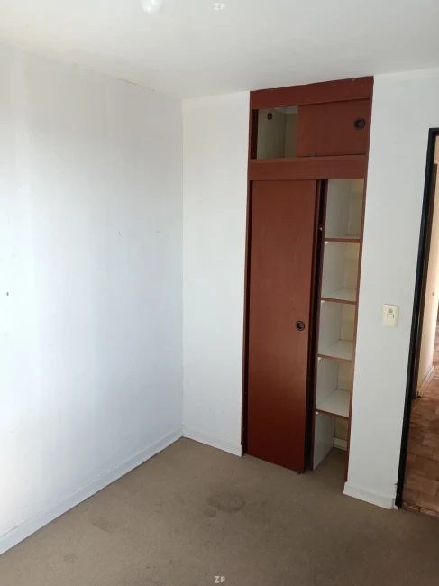 En venta departamento  soleado