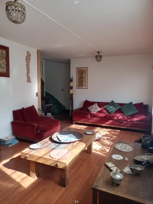 Arriendo Casa Confortable en barrio Residencial y Tranquilo cerca de Plaza