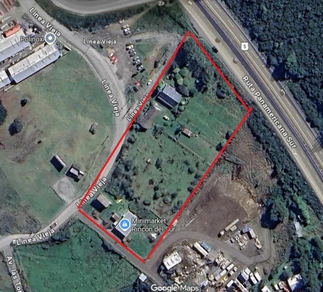 Propiedad Ideal Para Uso Comercial, Frente A Carretera