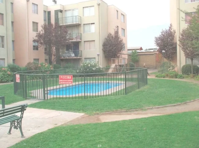 Luminoso Departamento con Piscina y Estacionamiento