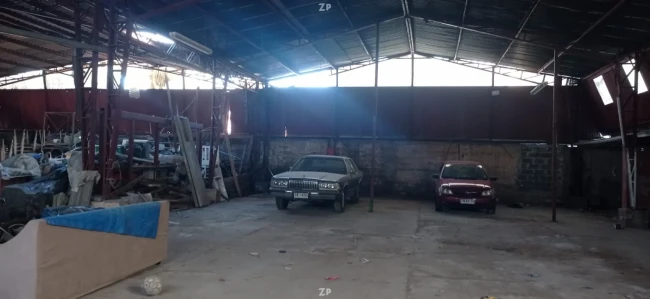 Venta de galpón con oficinas en La Calera