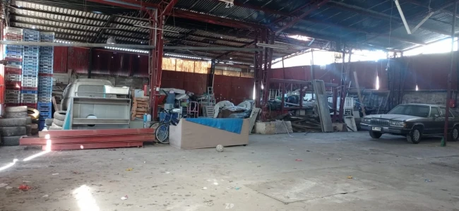 Venta de galpón con oficinas en La Calera