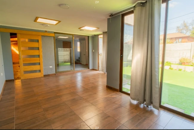 🏡 ¡Tu próximo hogar en Buin! Casa remodelada con amplio patio 🌿