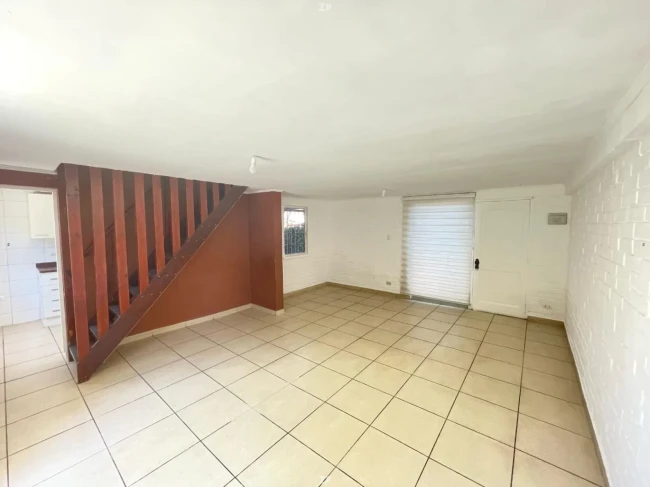 Venta de Casa 2 pisos por su Dueño, en Peñalolen