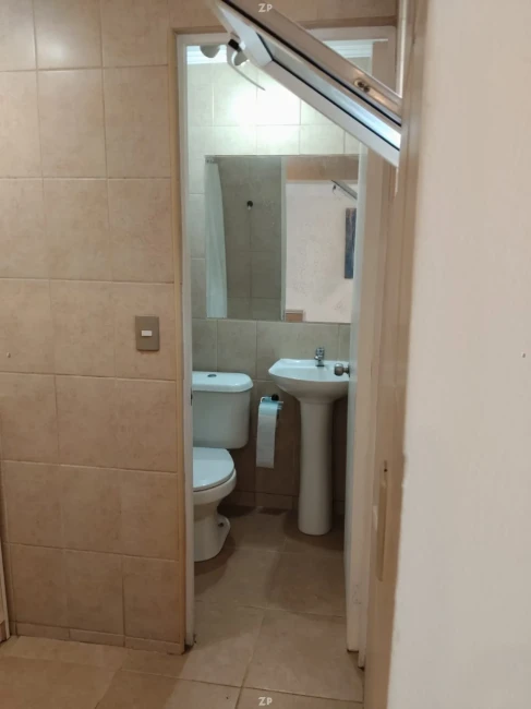 Departamento Interior Independiente con Estacionamiento