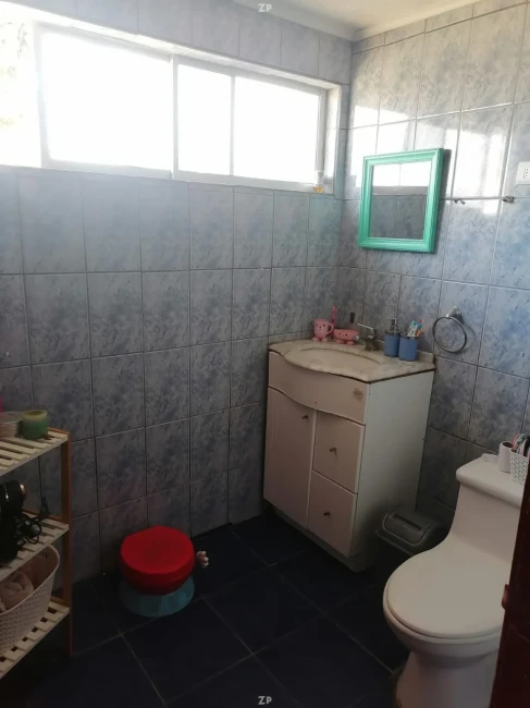 CASA CON LOCAL COMERCIAL EN MACHALÍ — $200.000.000