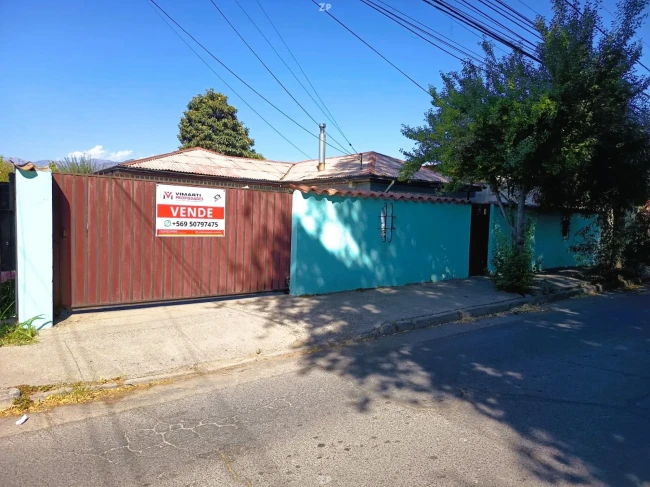 CASA CON LOCAL COMERCIAL EN MACHALÍ — $200.000.000