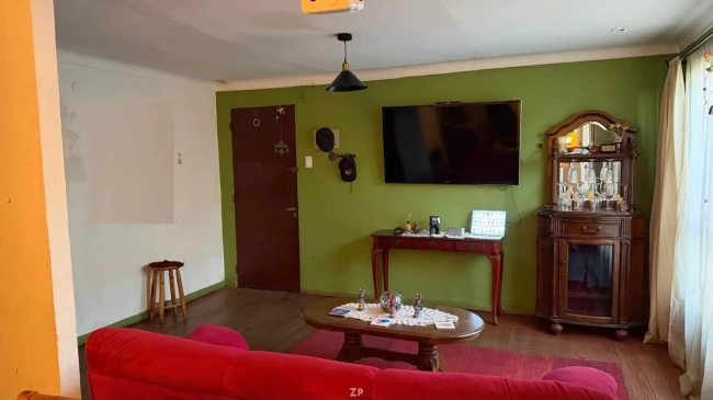 Gran Propiedad Familiar en San Joaquín: 2 Casas Regularizadas.
