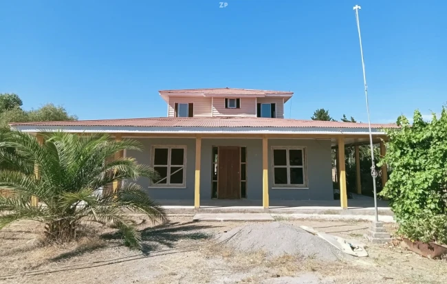 VENTA DE PARCELA CON CASA, PRECIO CONVERSABLE