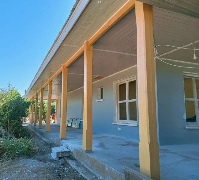 VENTA DE PARCELA CON CASA, PRECIO CONVERSABLE