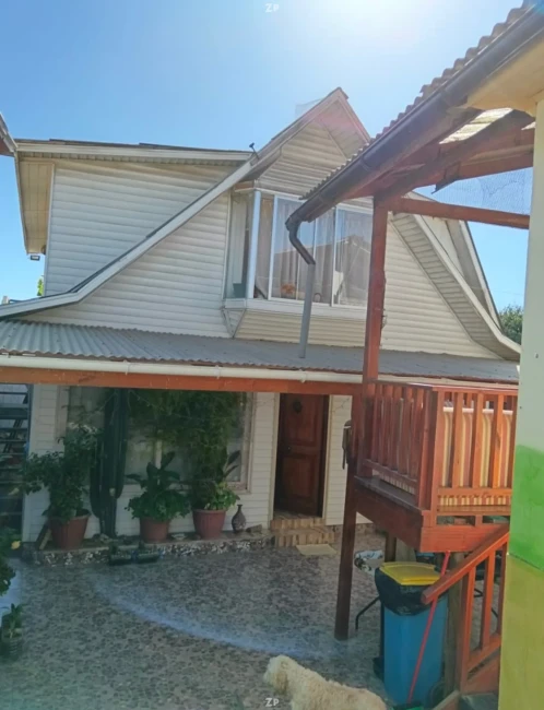 SE VENDE CASA CON 2 DEPARTAMENTOS INDEPENDIENTES EN CARTAGENA