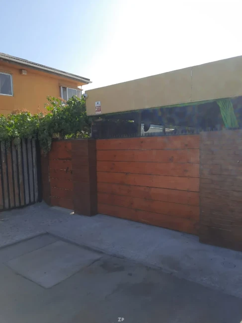 ¡AMPLIA CASA EN VENTA EN MAIPÚ!