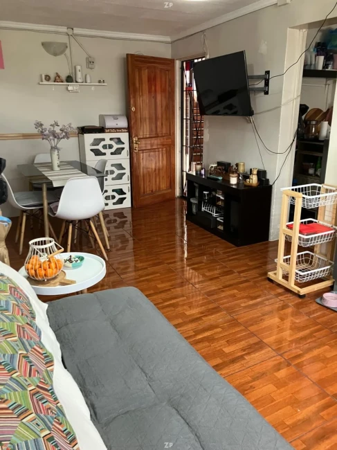 Vendo departamento 4° piso, 3 dormitorios, living/comedor, baño, cocina 64 m2